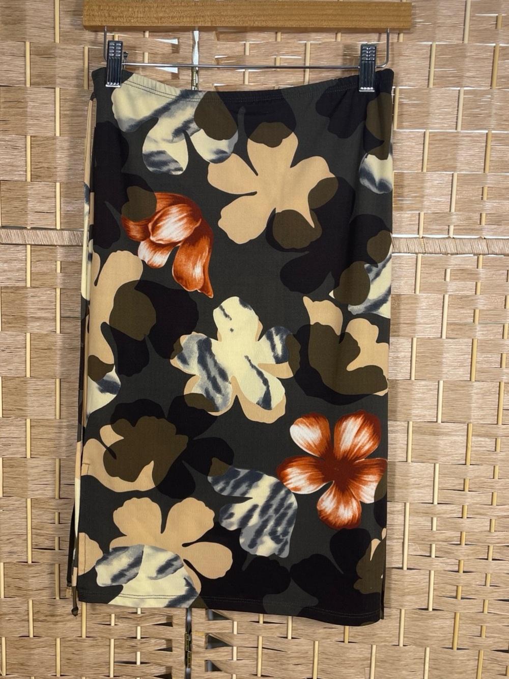 Vintage Floral Print Pencil Skirt in Black and Brown